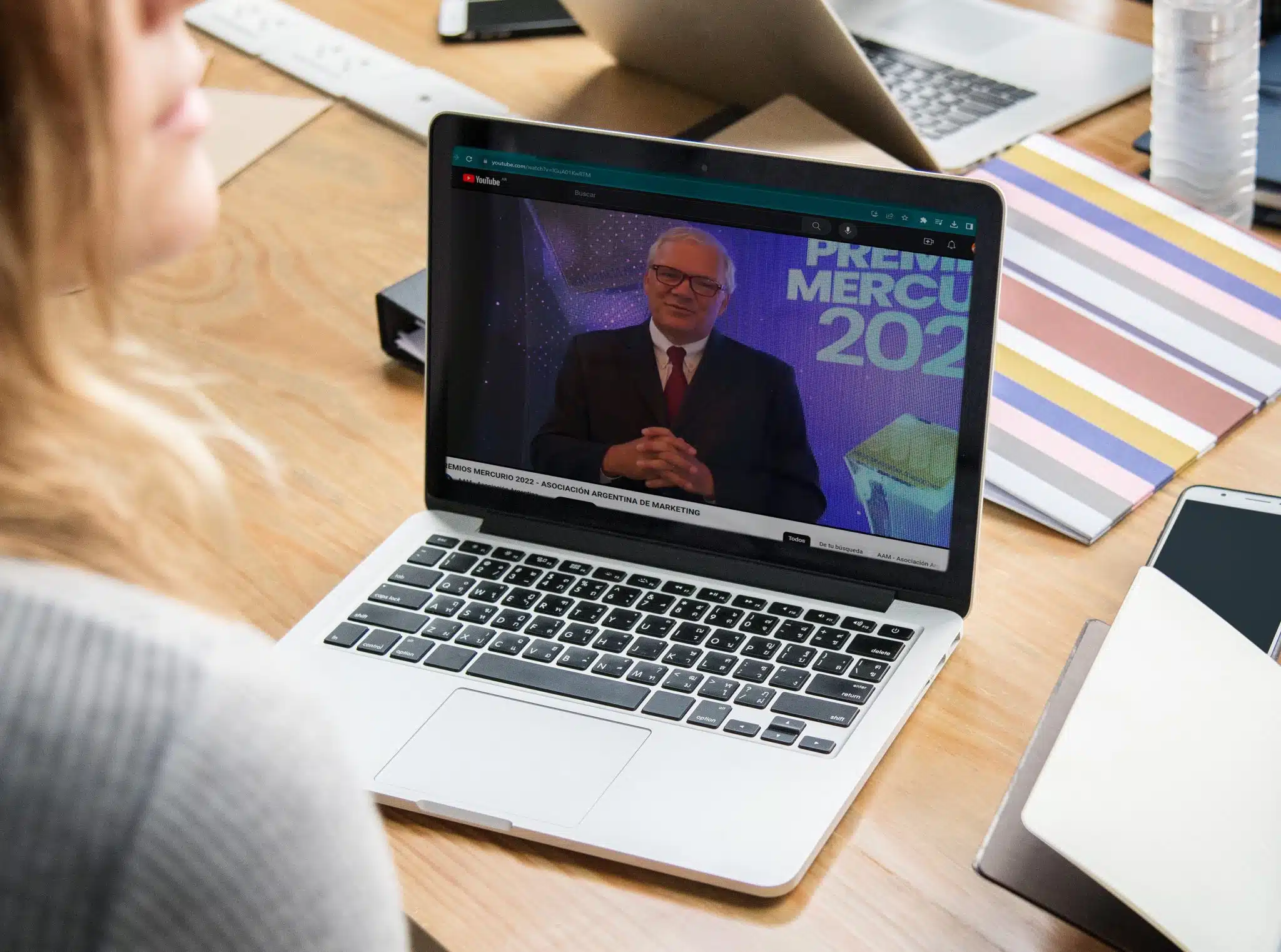 Comenzamos a preparar todo para la transmisión de los Premios Mercurio 2023