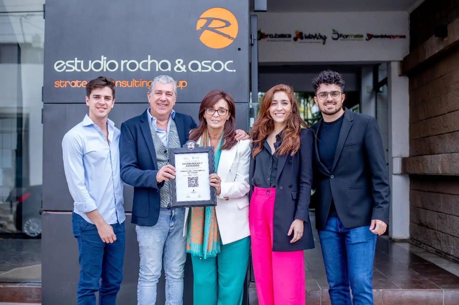 Recibe un reconocimiento por el Gobierno Provincial por haber obtenido la Ley de Economía del Conocimiento
